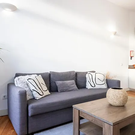 Authentic House Apartment *